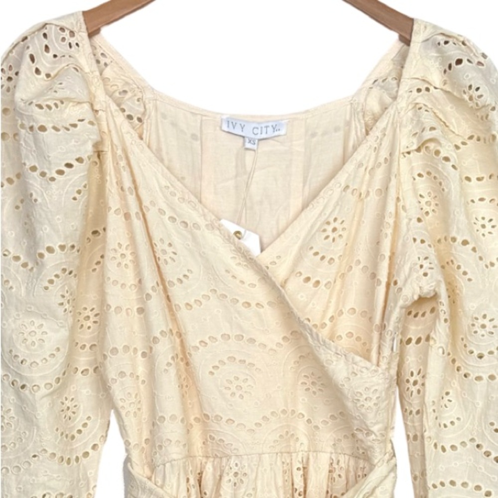 Ivy City Co Ava cream eyelet lace fabric Maxi Dress XS Victorian Wedding NWT - Picture 4 of 13